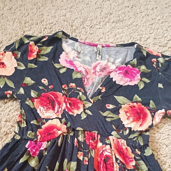 Floral Maxi Dress - Navy and Pink - Picture 2 of 3